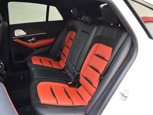 Used 2021 Mercedes-Benz GLE 53 AMG 4MATIC w/ AMG Night Package image 23