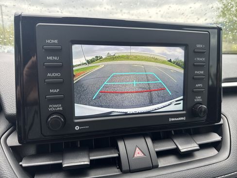 Used 2022 Toyota RAV4 XLE w/ XLE Grade Weather Package image 18