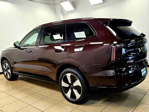 New 2025 Volvo EX90 Plus AWD/4WD image 7