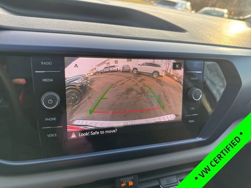 Used 2022 Volkswagen Taos SE image 21