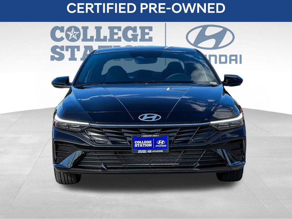Used 2026 Hyundai Elantra Sport FWD image 4