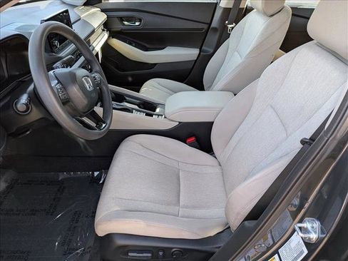 Used 2025 Honda Accord SE image 17