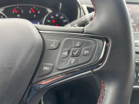 Used 2023 Chevrolet Equinox RS AWD/4WD image 21