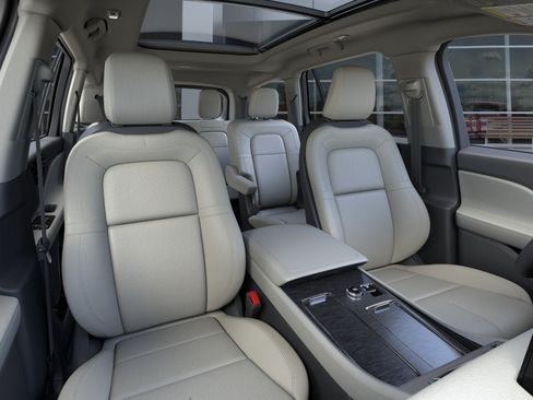 New 2026 Lincoln Aviator Reserve AWD/4WD image 10