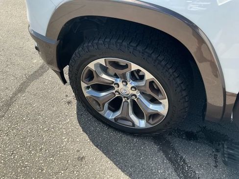 Used 2023 RAM 1500 Limited AWD/4WD image 21
