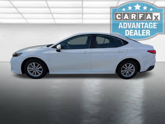 Used 2025 Toyota Camry LE FWD image 39