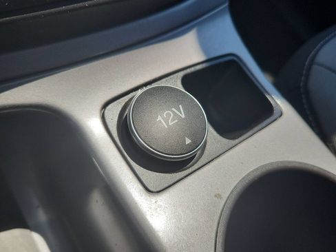 Used 2016 Ford Escape SE FWD image 17