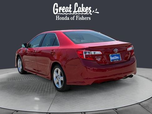 Used 2013 Toyota Camry SE FWD image 3