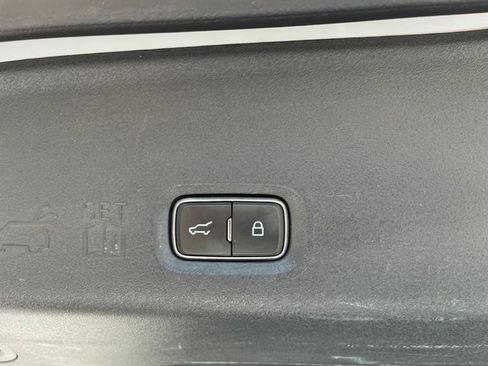 Used 2025 Ford Expedition Platinum AWD/4WD image 36