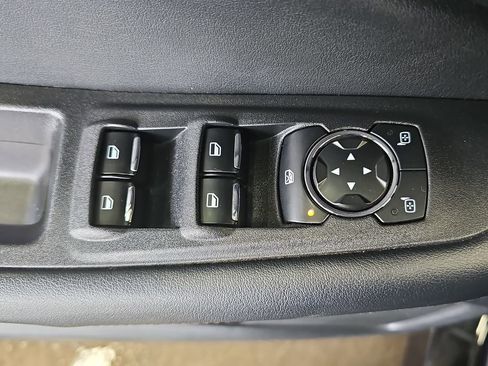Used 2024 Ford Edge SEL AWD/4WD image 25