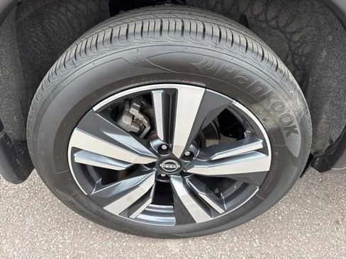 Certified 2023 Nissan Rogue SL w/ SL Premium Package AWD/4WD image 37