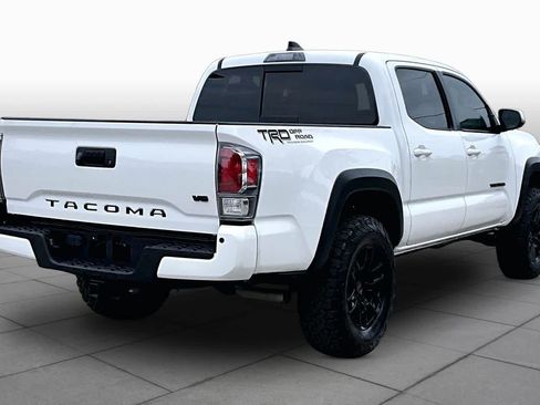 Used 2023 Toyota Tacoma TRD Off-Road w/ Advanced Technology Package AWD/4WD image 13