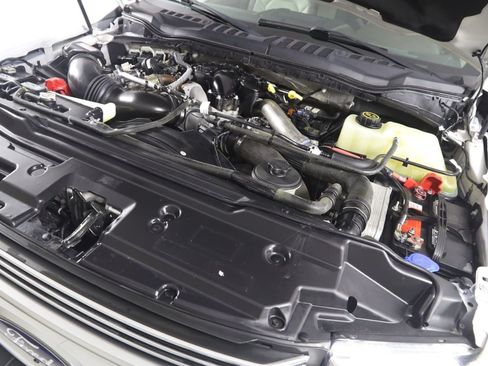 Used 2019 Ford F350 Limited AWD/4WD image 23