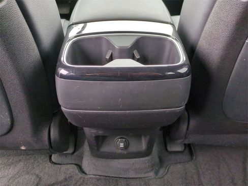 Used 2023 Kia Telluride EX image 19