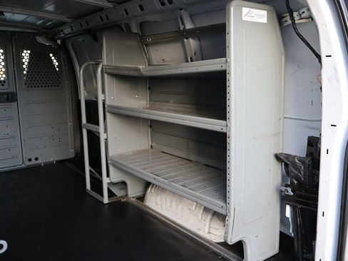 Used 2020 Chevrolet Express 2500 w/ Enhanced Convenience Package image 16