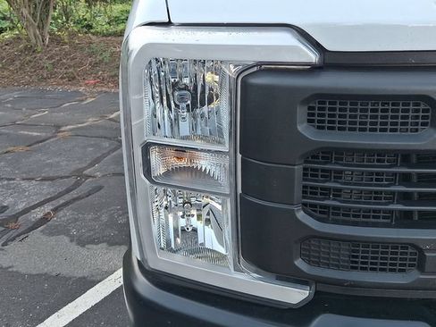 Used 2026 Ford F250 XL AWD/4WD image 5