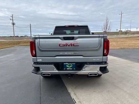 Certified 2024 GMC Sierra 1500 SLT w/ SLT Convenience Package AWD/4WD image 4