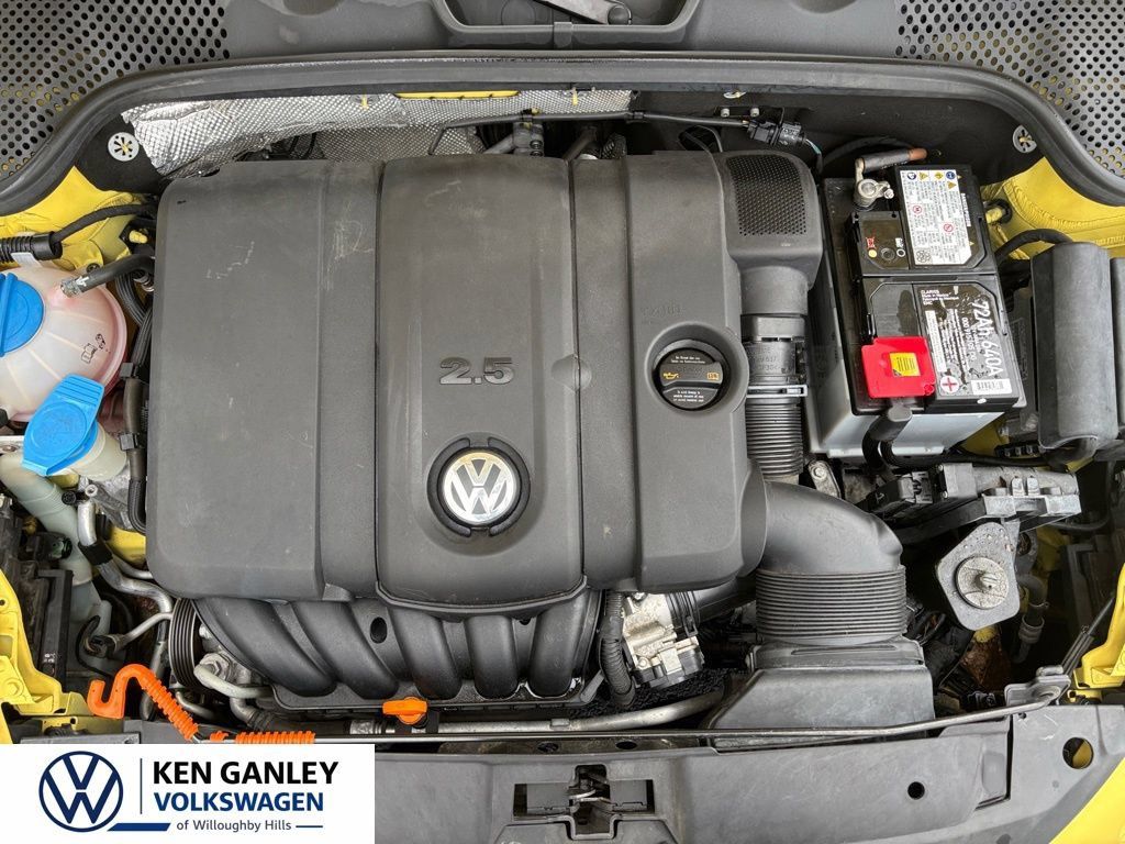 Used 2012 Volkswagen Beetle 2.5 FWD image 10