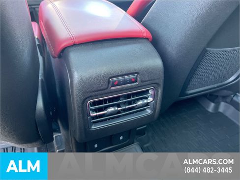 Used 2025 Lincoln Corsair Reserve w/ Equipment Group 202A AWD/4WD image 27