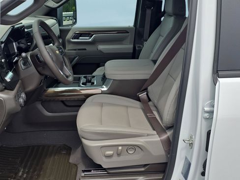 New 2026 Chevrolet Silverado 2500 LT AWD/4WD image 15