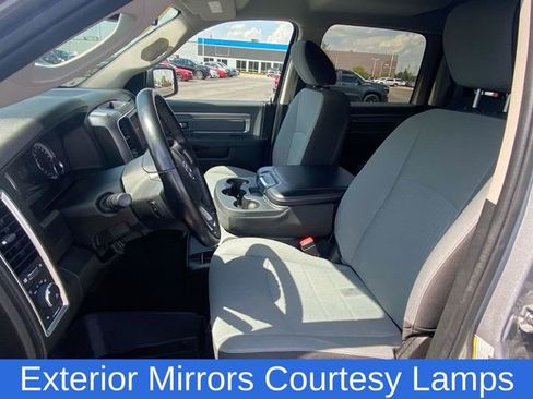 Used 2022 RAM 1500 Classic SLT w/ Electronics Group AWD/4WD image 18