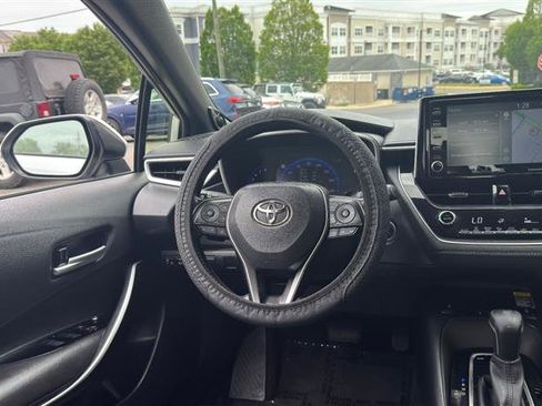 Used 2020 Toyota Corolla XSE FWD image 25