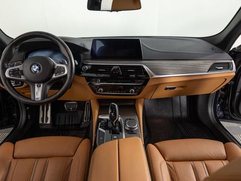 Used 2019 BMW M550i xDrive AWD/4WD image 36