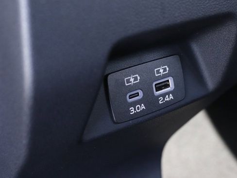 Certified 2025 Subaru Crosstrek 2.5i Limited w/ Crosstrek Mirror Package image 17