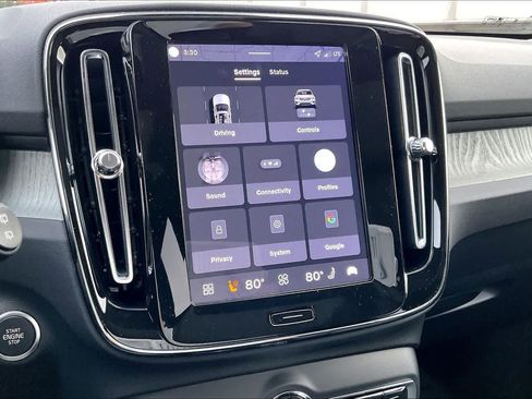 New 2026 Volvo XC40 B5 Ultra w/ Protection Package Premier image 22