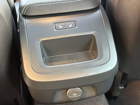Certified 2024 Volvo S60 B5 Plus w/ Climate Package AWD/4WD image 9