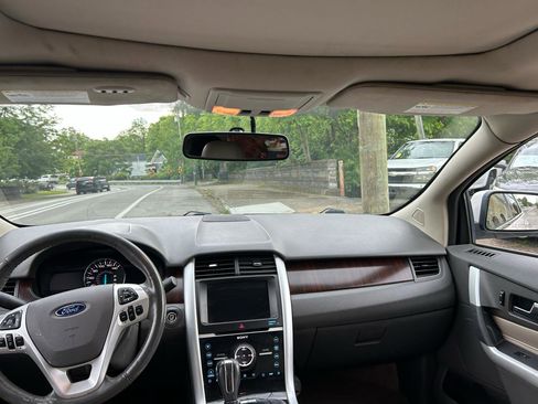 Used 2011 Ford Edge Limited w/ 302A Rapid Spec Order Code FWD image 18