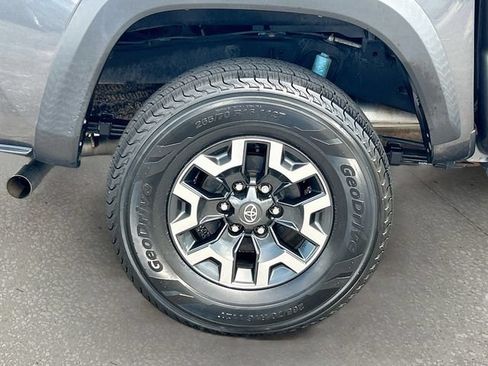 Used 2021 Toyota Tacoma TRD Off-Road AWD/4WD image 27