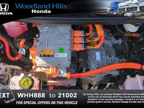 Used 2020 Chevrolet Bolt Premier w/ Infotainment Package FWD image 24