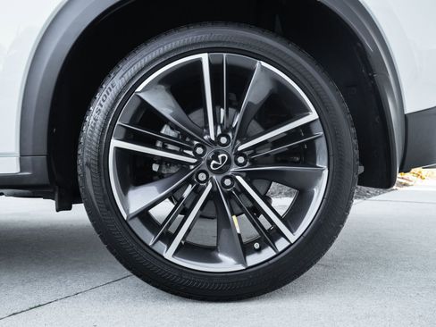 Certified 2023 INFINITI QX55 Essential image 28