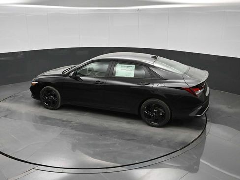New 2026 Hyundai Elantra Sport FWD image 28