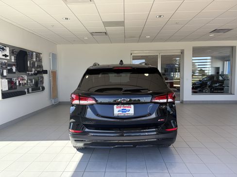 Used 2024 Chevrolet Equinox RS FWD image 9