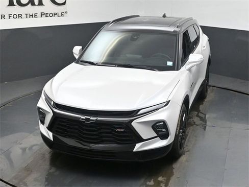 New 2025 Chevrolet Blazer RS w/ Driver Confidence II Package image 24