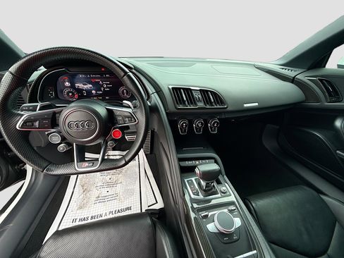 Used 2017 Audi R8 V10 image 15