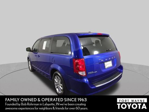 Used 2020 Dodge Grand Caravan SE FWD image 9