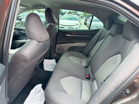 Certified 2020 Toyota Camry LE FWD image 23