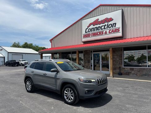 Used 2021 Jeep Cherokee Latitude Lux w/ Comfort/Convenience Group AWD/4WD image 2