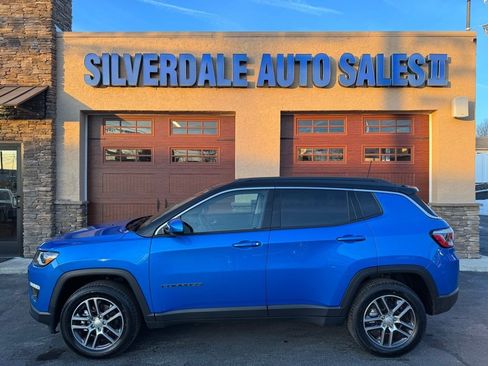 Used 2018 Jeep Compass Latitude w/ Popular Equipment Group image 1