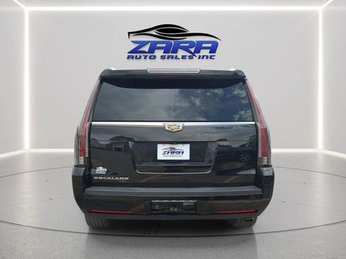 Used 2017 Cadillac Escalade Platinum AWD/4WD image 6