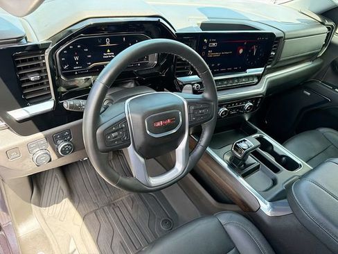Used 2024 GMC Sierra 1500 SLT w/ SLT Premium Plus Package AWD/4WD image 9