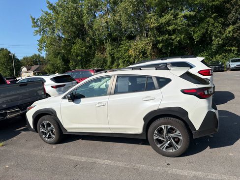 Used 2024 Subaru Crosstrek 2.0i Premium AWD/4WD image 30