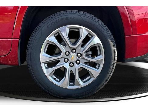Used 2019 Chevrolet Traverse Premier AWD/4WD image 38