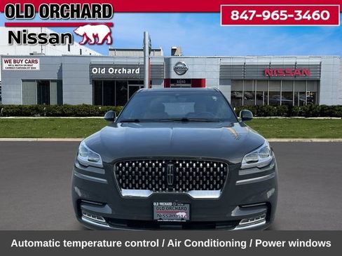 Used 2023 Lincoln Aviator Black Label AWD/4WD image 2
