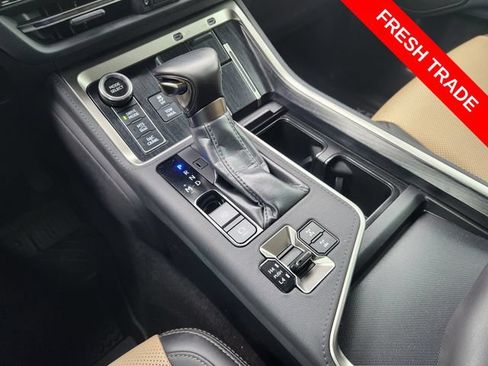Used 2024 Lexus GX 550 AWD/4WD image 18