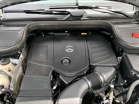 Used 2024 Mercedes-Benz GLE 350 4MATIC image 32