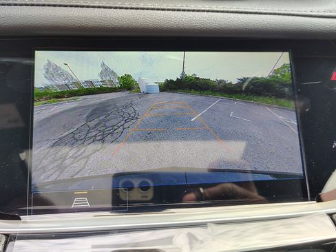 New 2025 Cadillac XT6 Luxury image 26